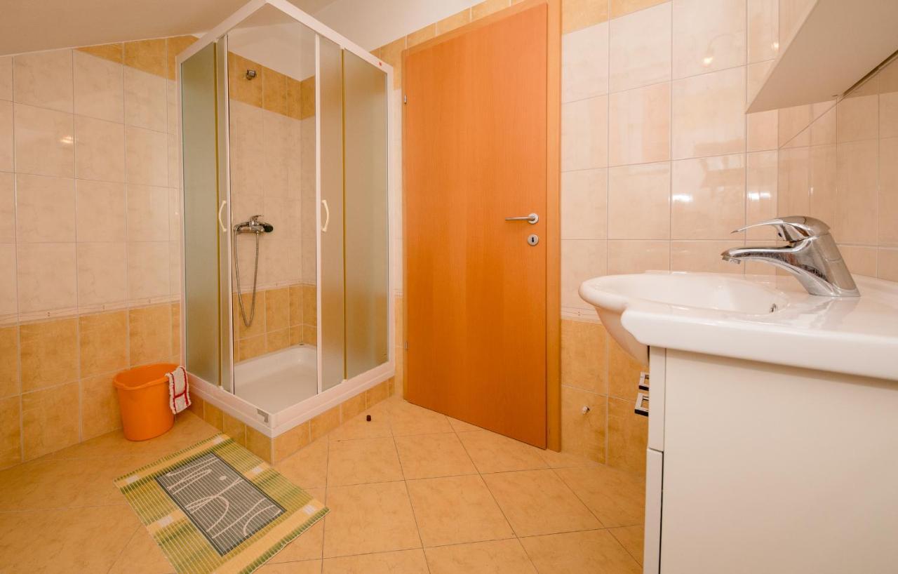 Apartments Silvana In Kampor Luaran gambar