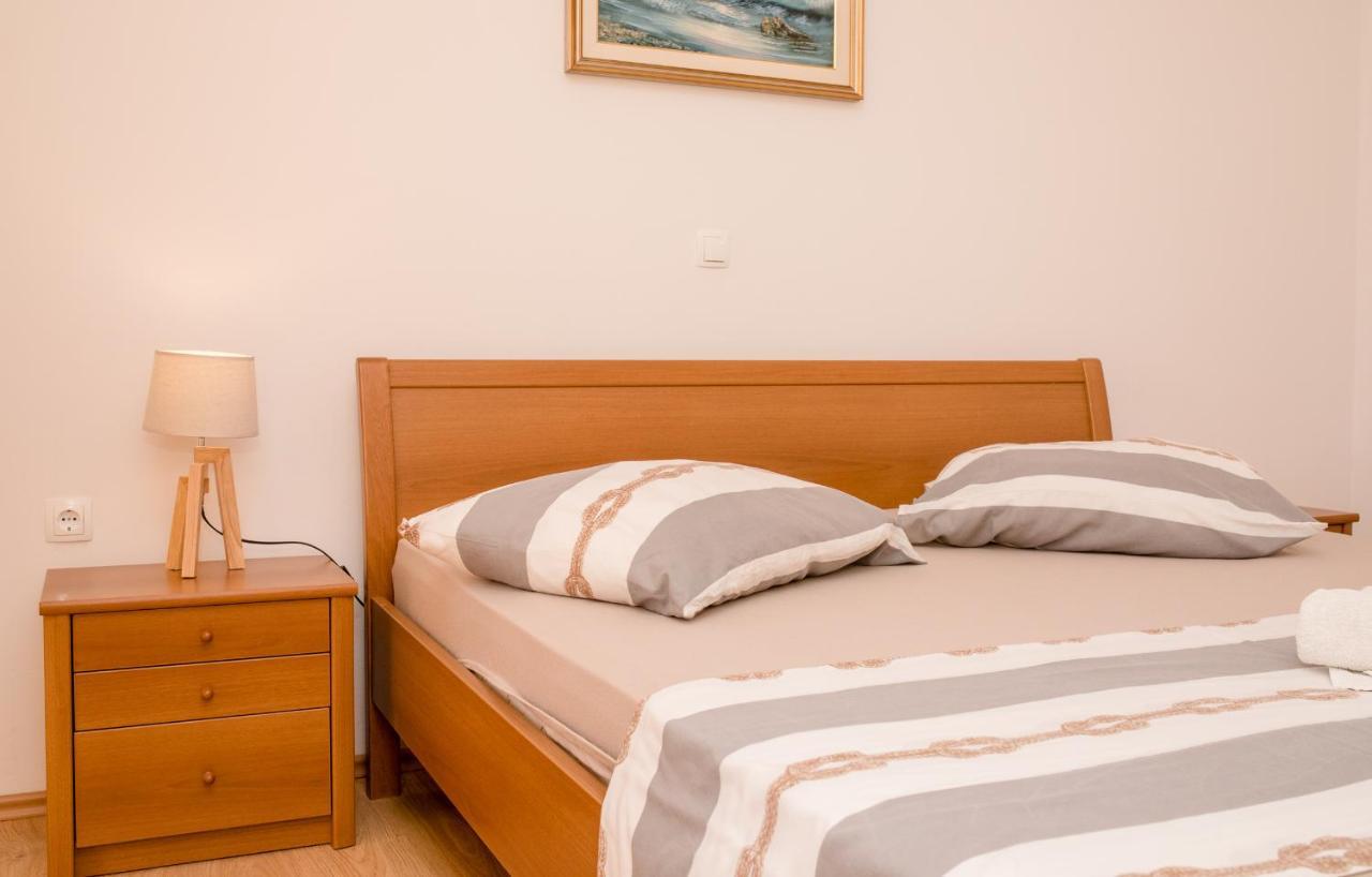 Apartments Silvana In Kampor Luaran gambar