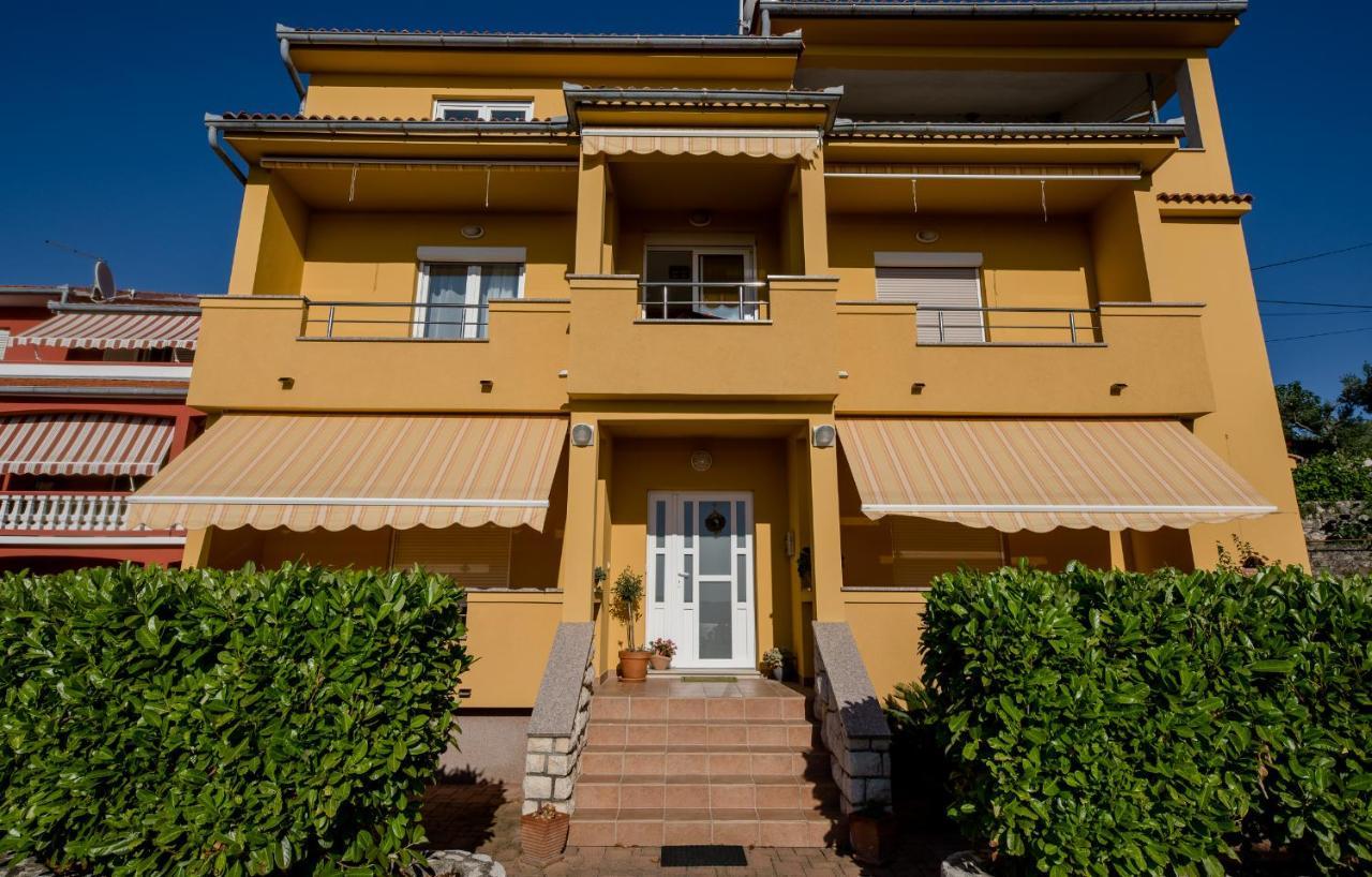 Apartments Silvana In Kampor Luaran gambar